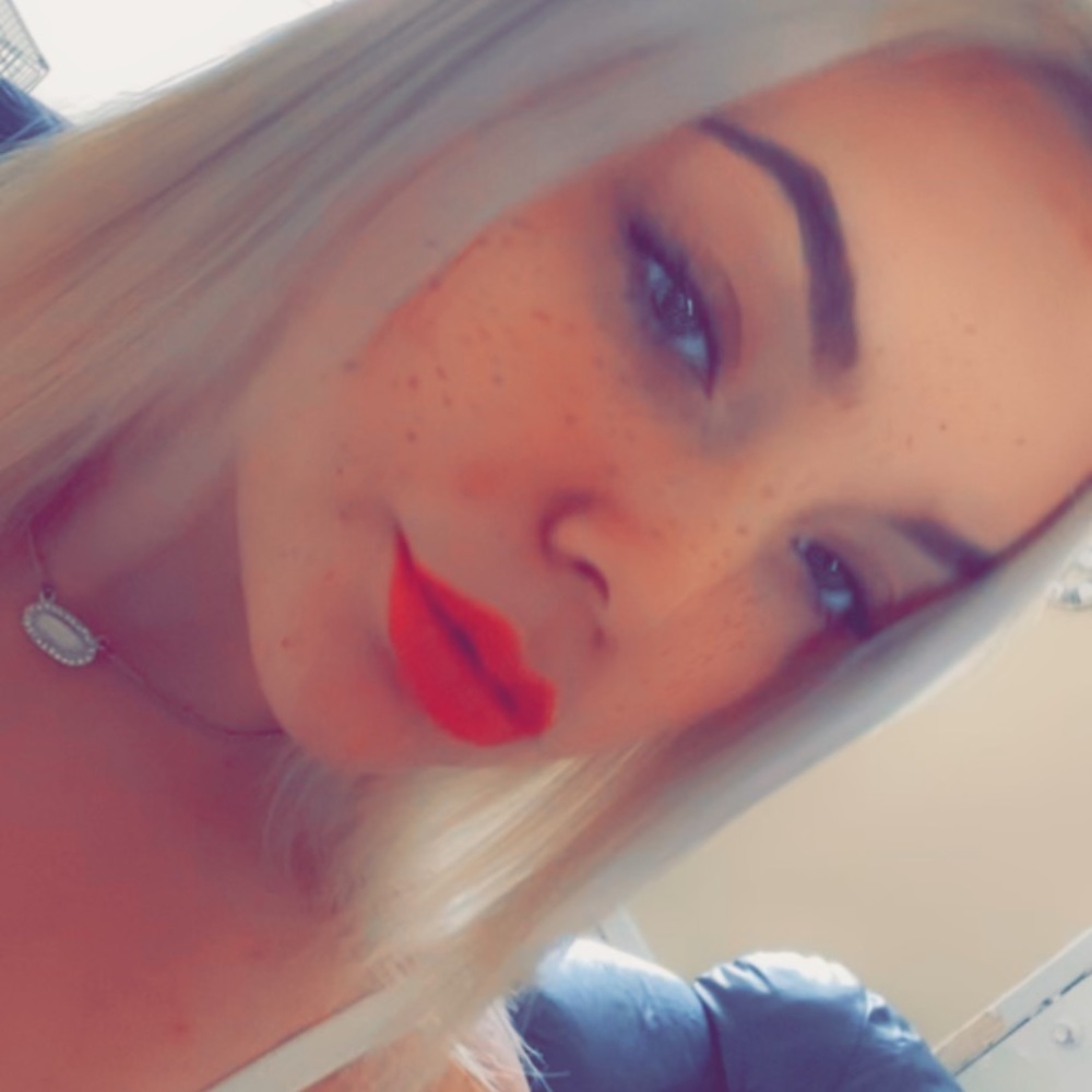 Meet your Posher, Jessica